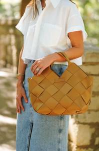 The Dallas Classic Tote - Camel