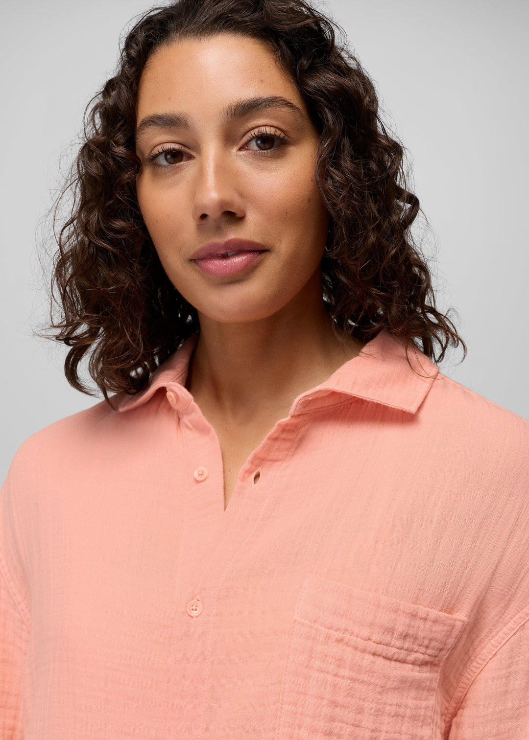 Hideaways Button Down Top - Soft Guava - detail, collar and pocket