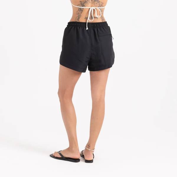 River Hybrid Short - Black