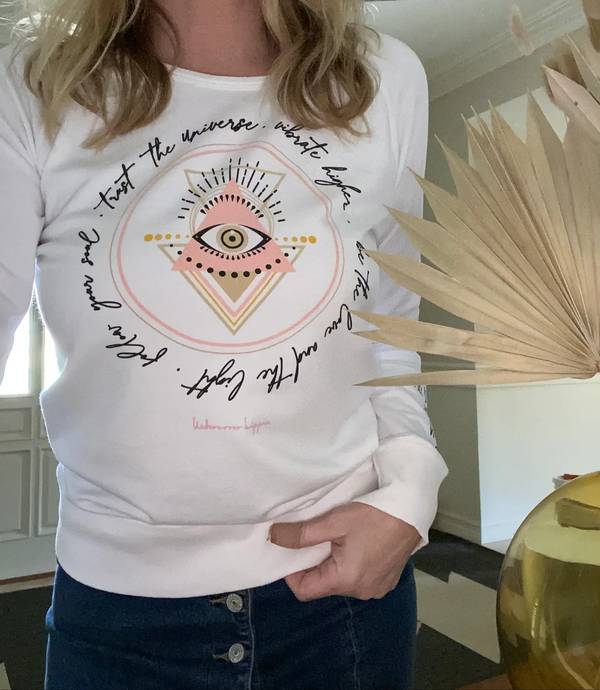 Trust The Universe Fleece Long Sleeve T-Shirt - White