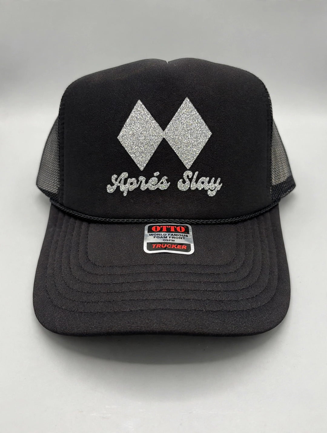 Apres Slay trucker hat - Black studio view