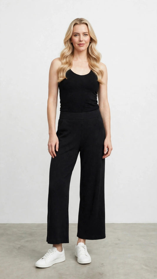 Clare wearing the Shea Soft Hot Spell Pant in Black