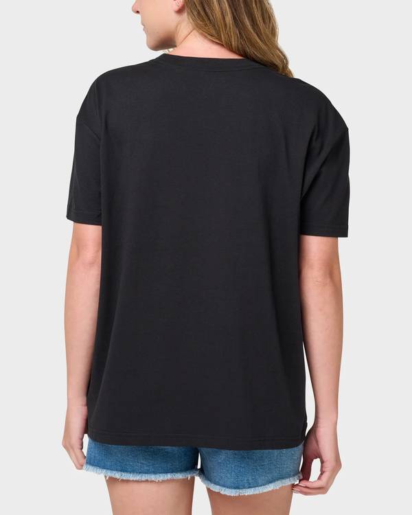 Riviera Short Sleeve Boyfriend T Shirt - black